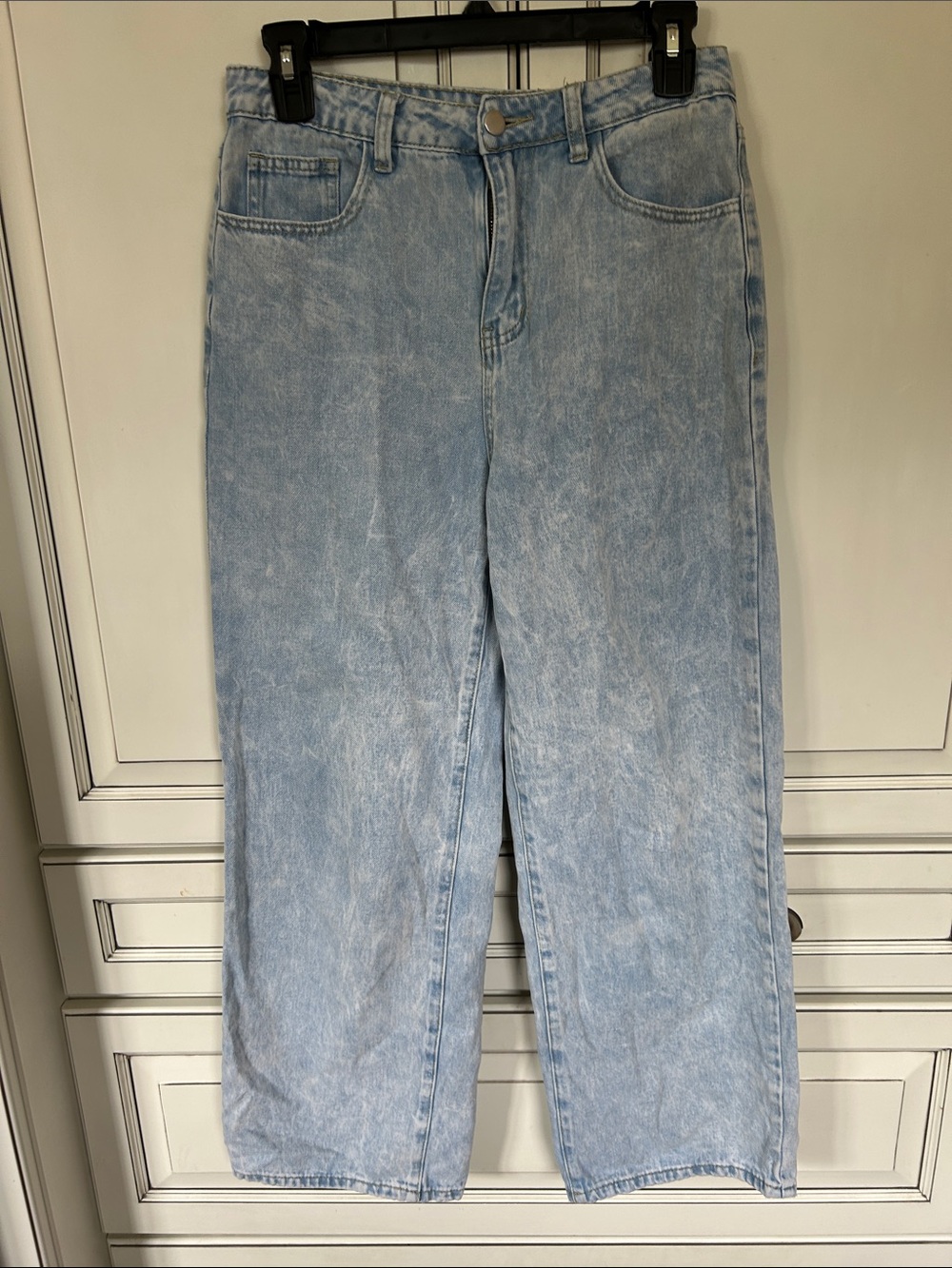 Dazy light wash high rise wide leg jeans size medium